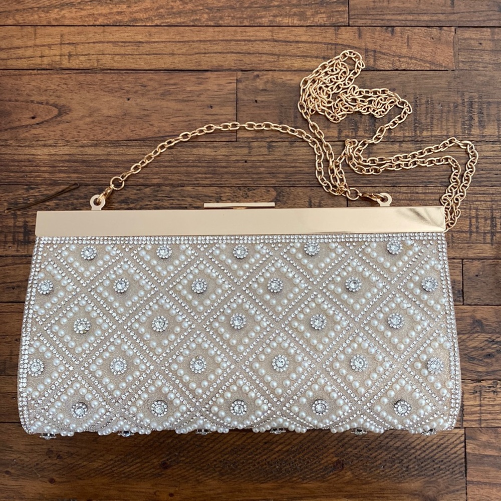 Kelly & Katie Pearl Framed Clutch